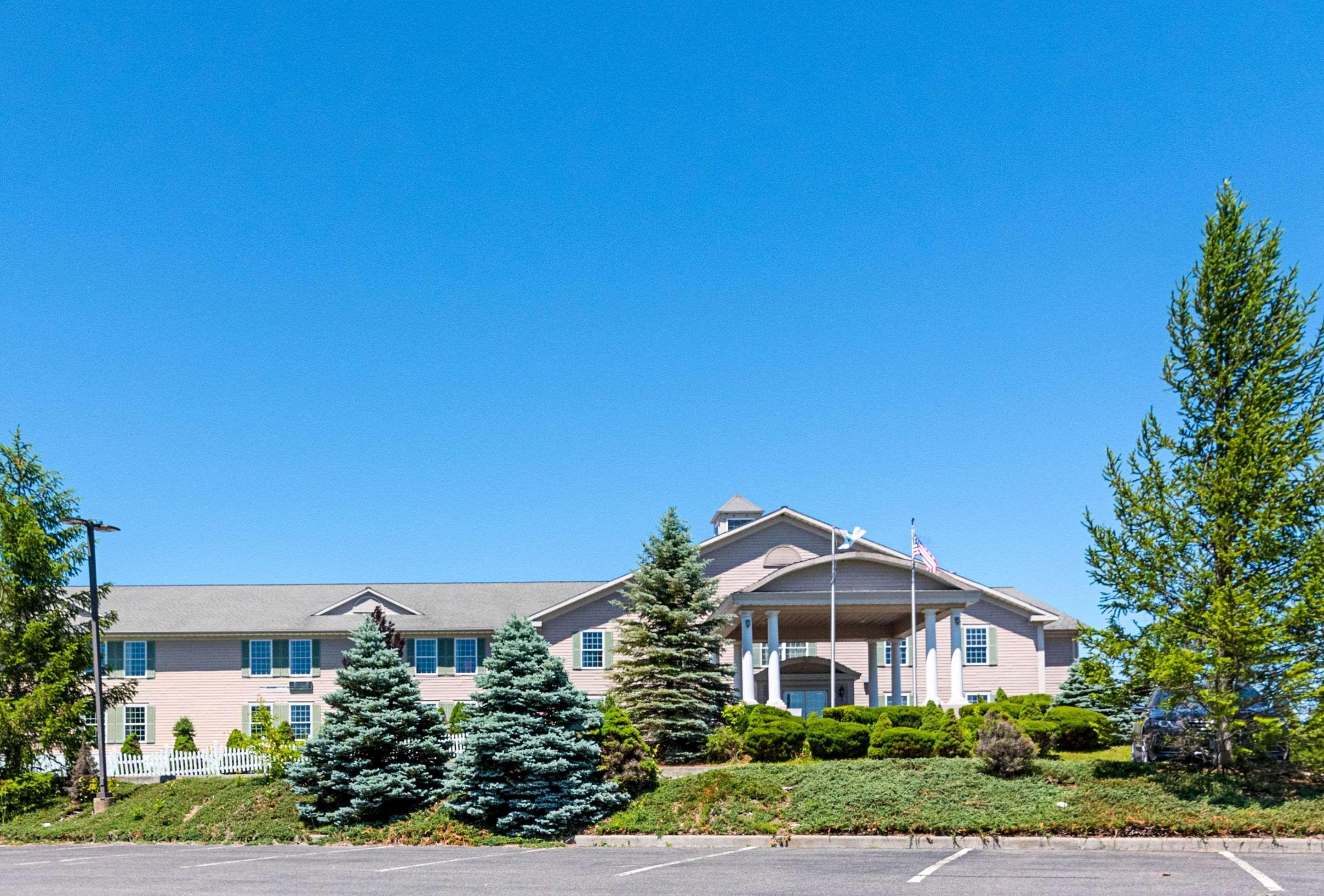 Quality Inn & Suites Schoharie Near Howe Caverns Exterior photo