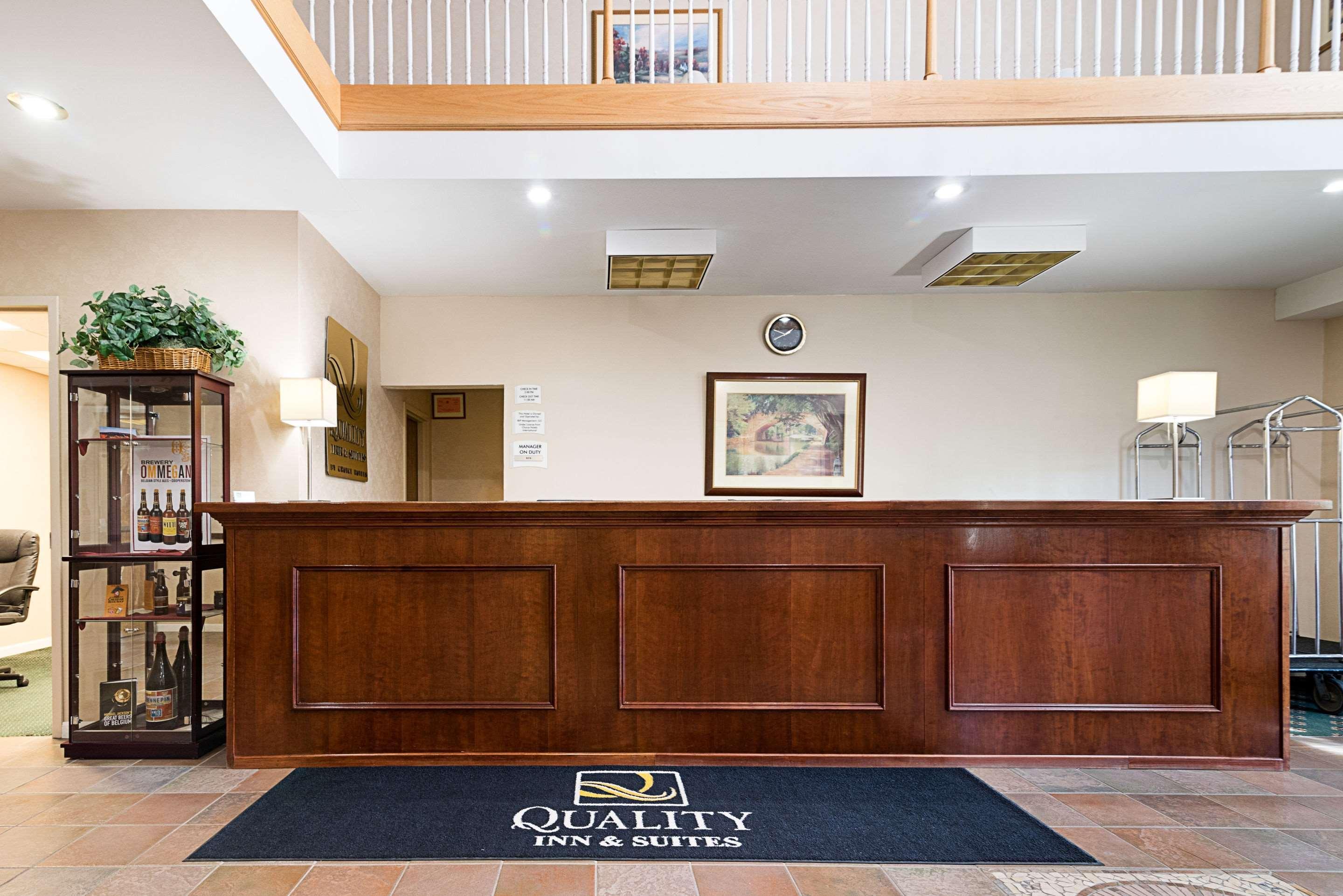Quality Inn & Suites Schoharie Near Howe Caverns Exterior photo