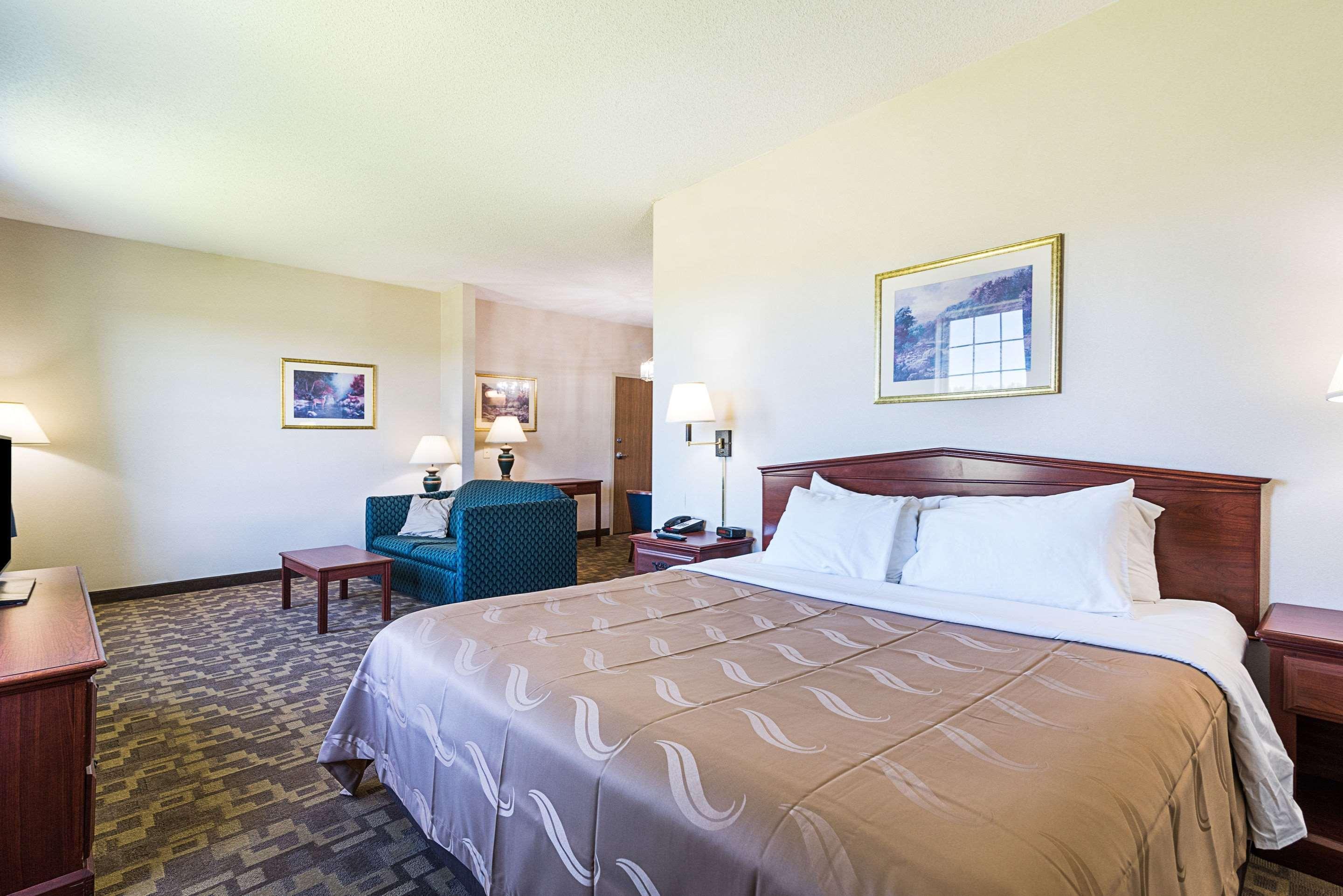 Quality Inn & Suites Schoharie Near Howe Caverns Exterior photo