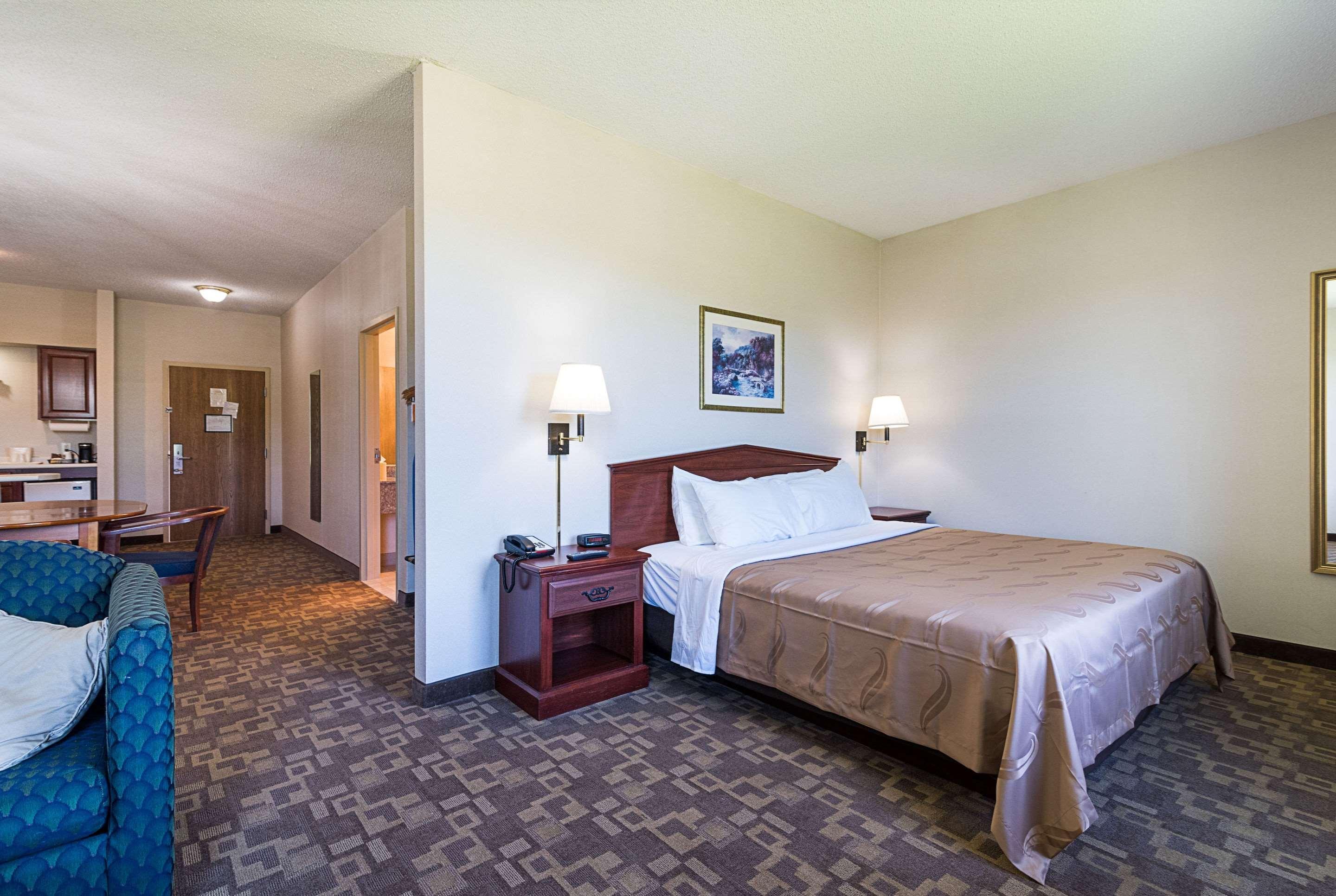 Quality Inn & Suites Schoharie Near Howe Caverns Exterior photo